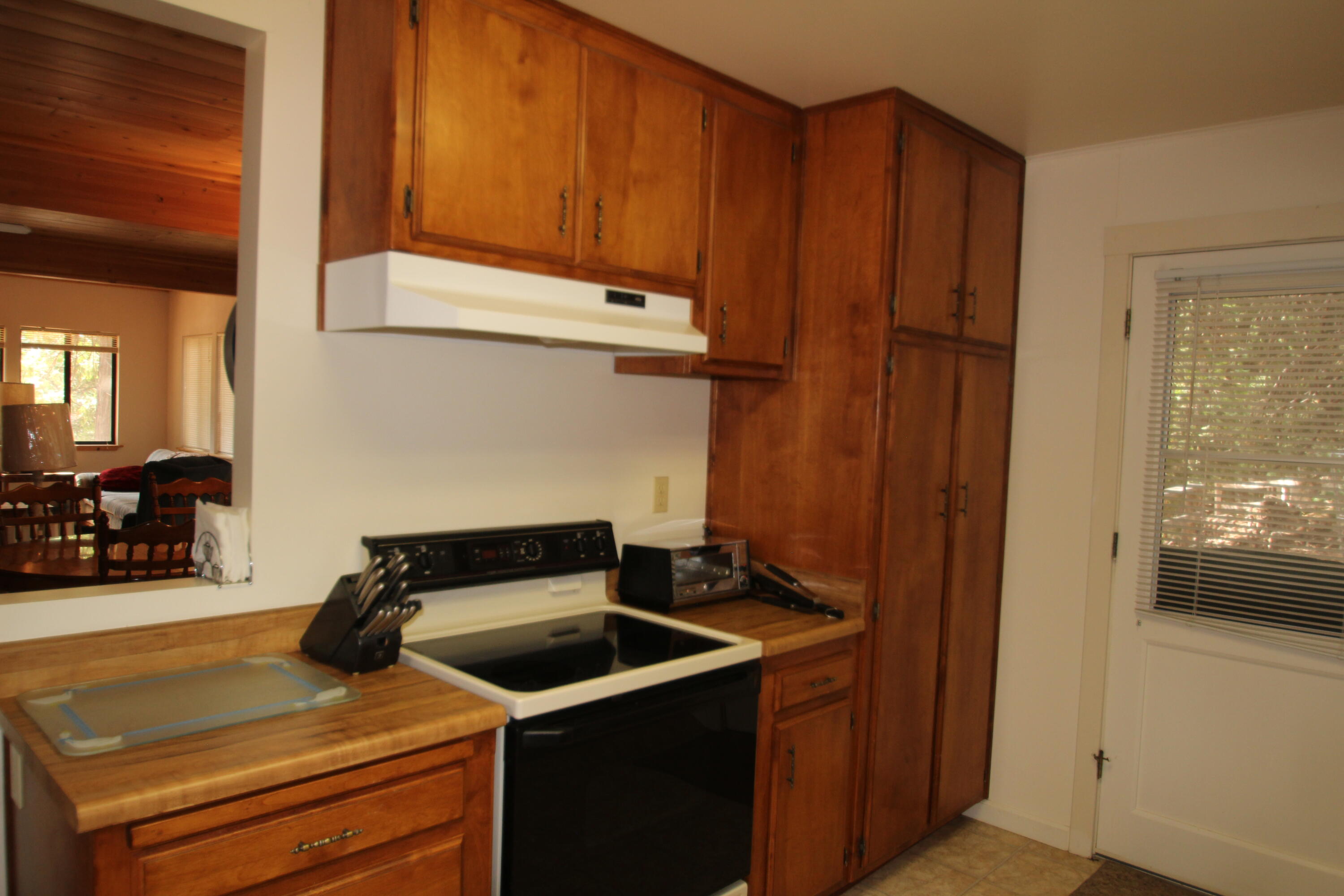 603 Legar Drive Springville, CA 93265 - Photo 10 of 46 IMG_8817