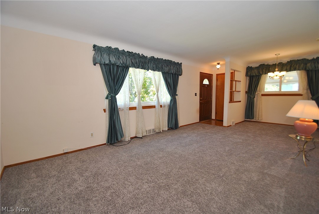 30120 Barjode Road Willowick, OH 44095 - Photo 7 of 21