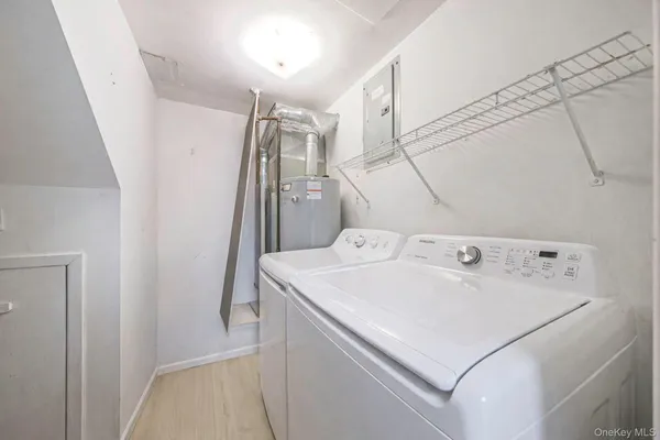 $389,000 | 8 Birchwood Road, Medford, NY 11763