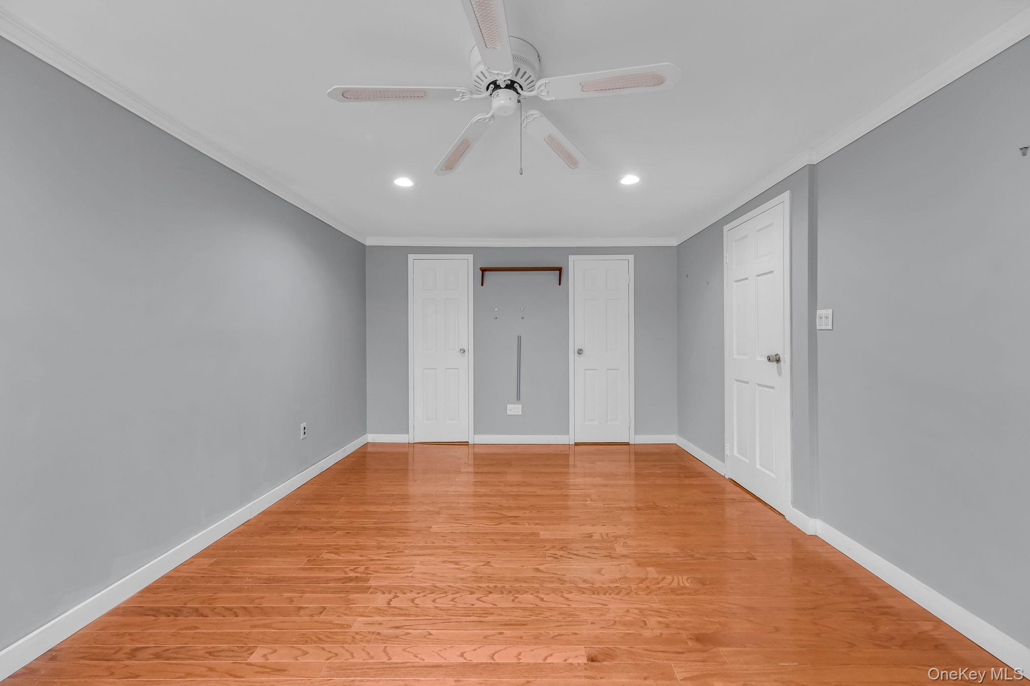 8 Birchwood Road Medford, NY 11763 - Photo 20 of 46