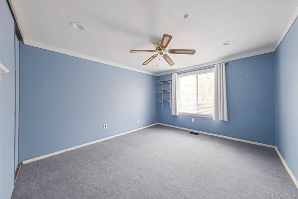 $389,000 | 8 Birchwood Road, Medford, NY 11763