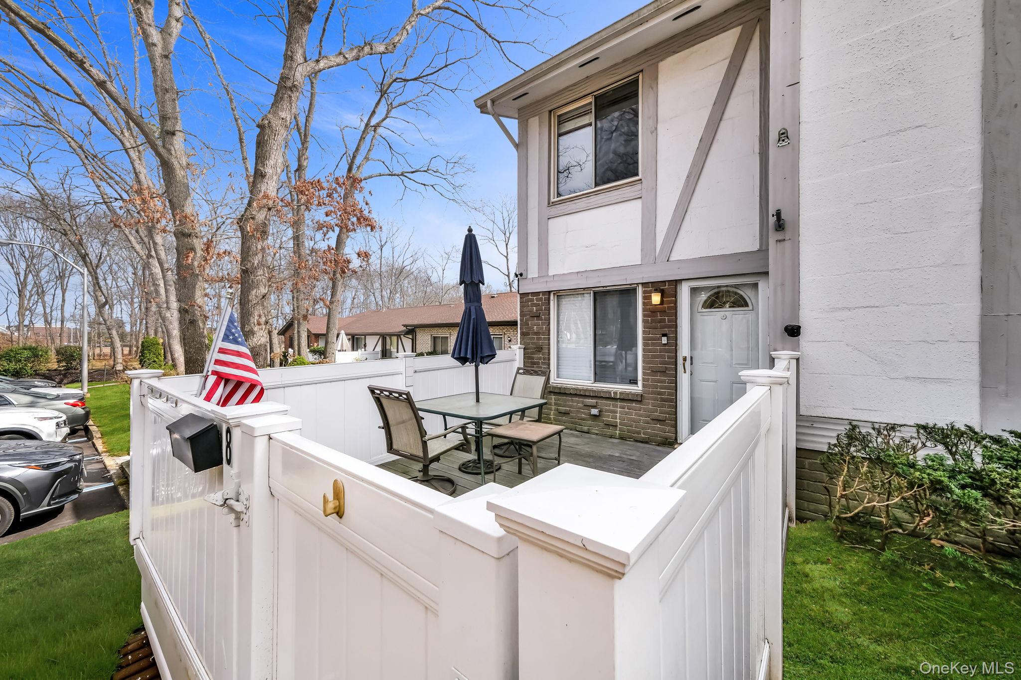 8 Birchwood Road Medford, NY 11763 - Photo 23 of 46