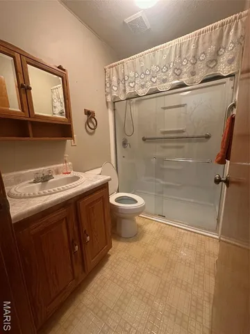 $250,000 | 802 Vienna Rolla Road, Vienna, MO 65582