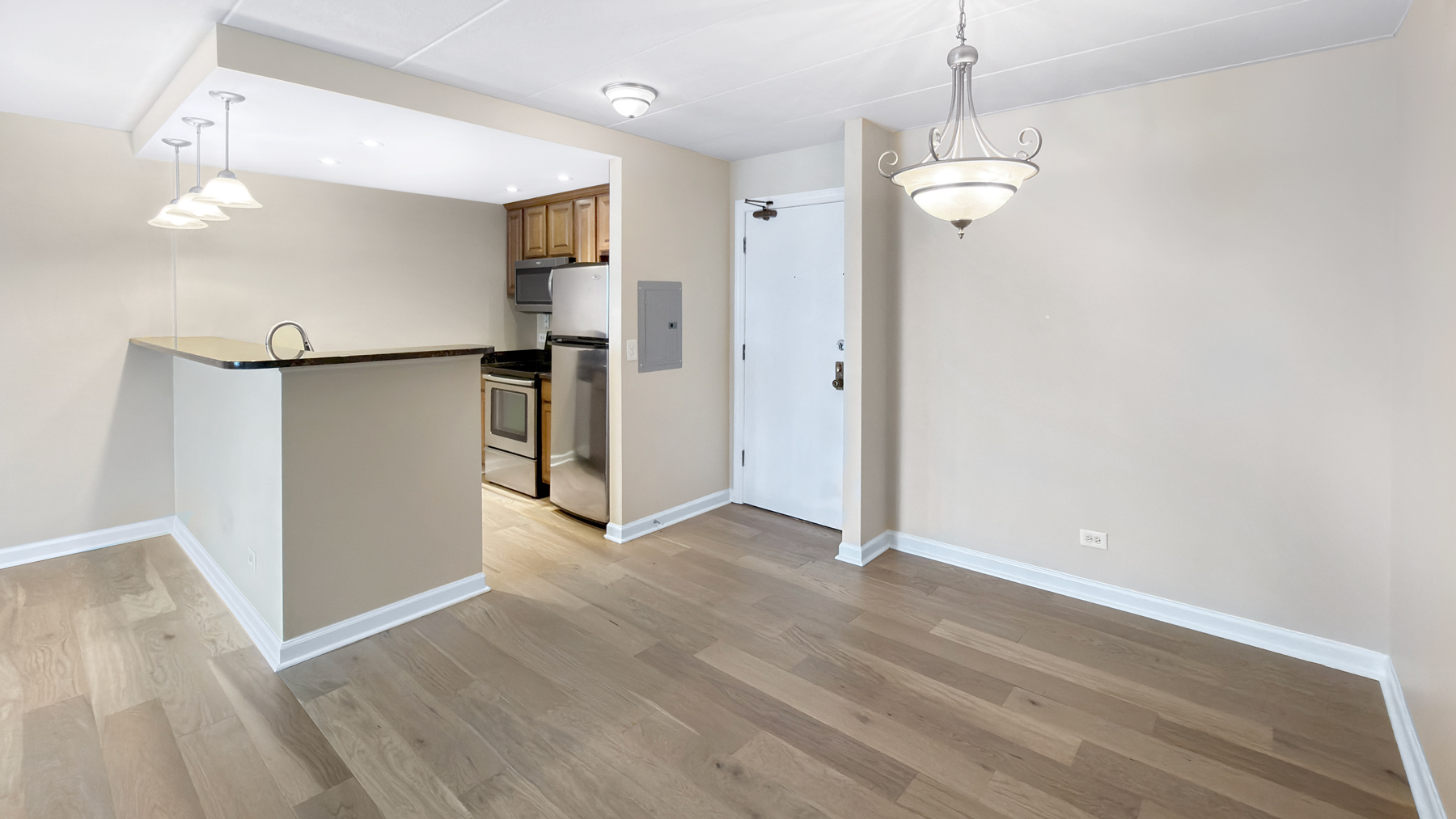 1 Renaissance Place, Unit 112 Palatine, IL 60067 - Photo 3 of 13