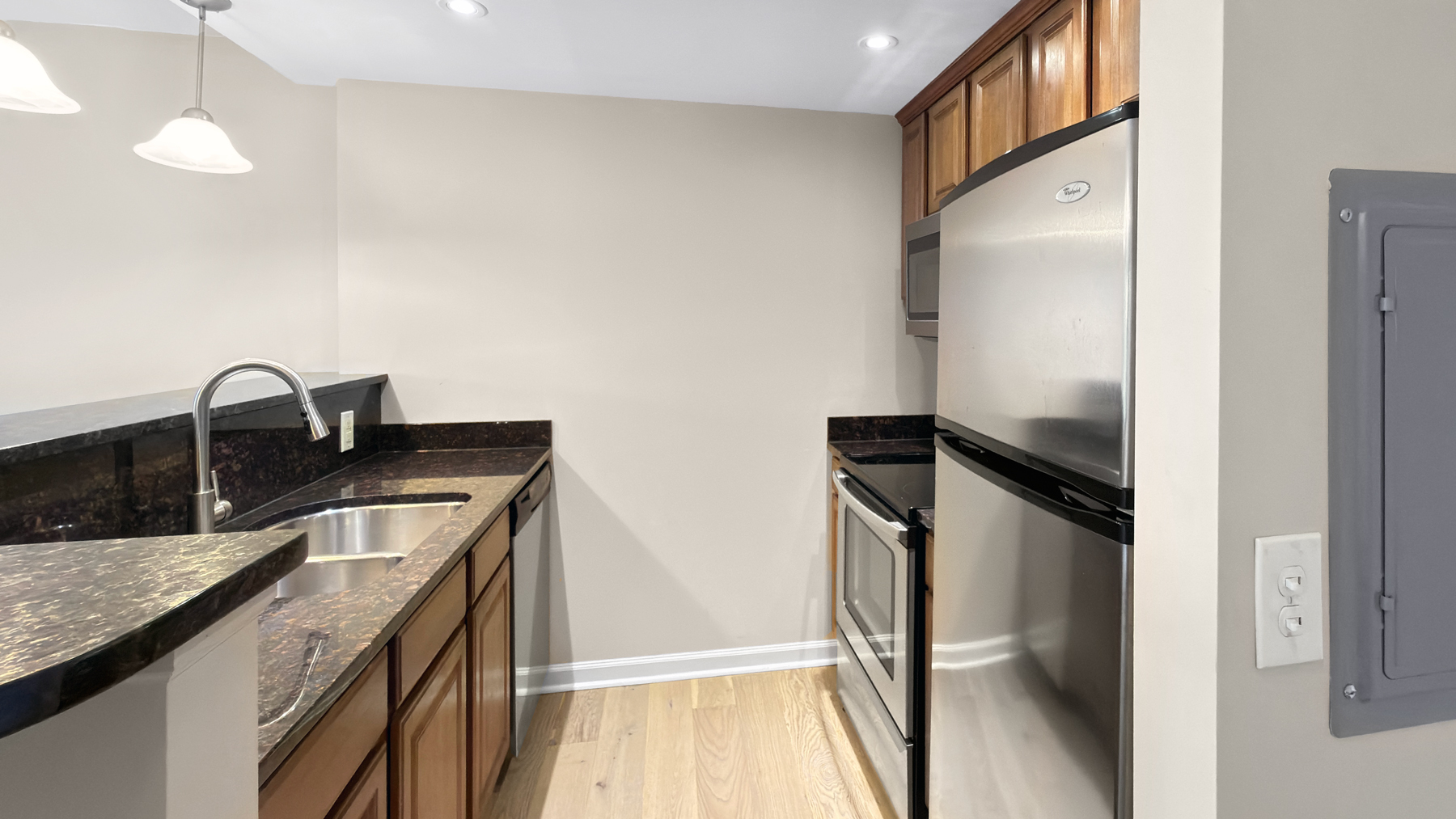 1 Renaissance Place, Unit 112 Palatine, IL 60067 - Photo 5 of 13