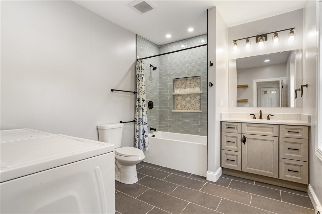 14 Bates Road Gardner, MA 01440 - Photo 13 of 31