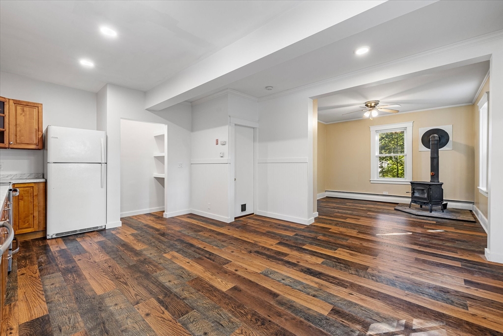 14 Bates Road Gardner, MA 01440 - Photo 9 of 31