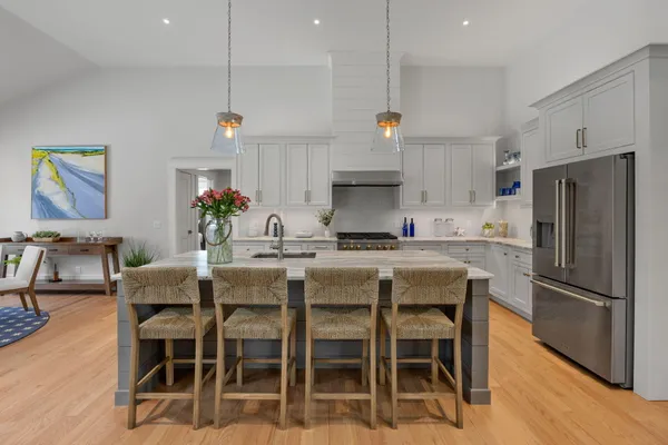 $2,995,000 | 4 Monomoy Lane, Orleans, MA 02653