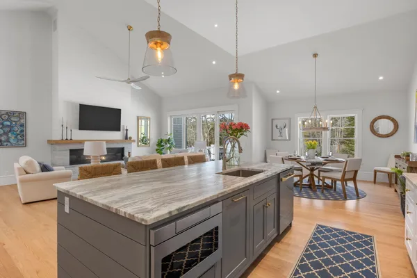 $2,995,000 | 4 Monomoy Lane, Orleans, MA 02653