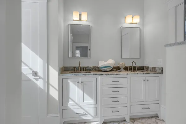 $2,995,000 | 4 Monomoy Lane, Orleans, MA 02653