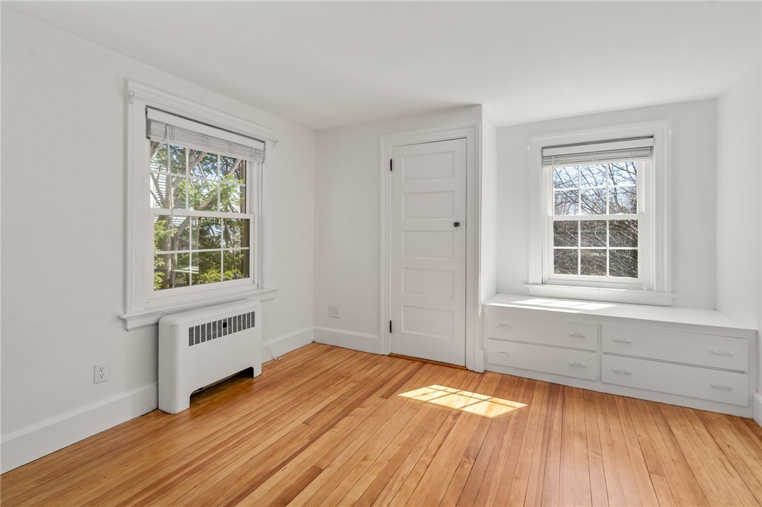 21 Dexterdale Road Providence, RI 02906 - Photo 27 of 39 Bedroom 3
