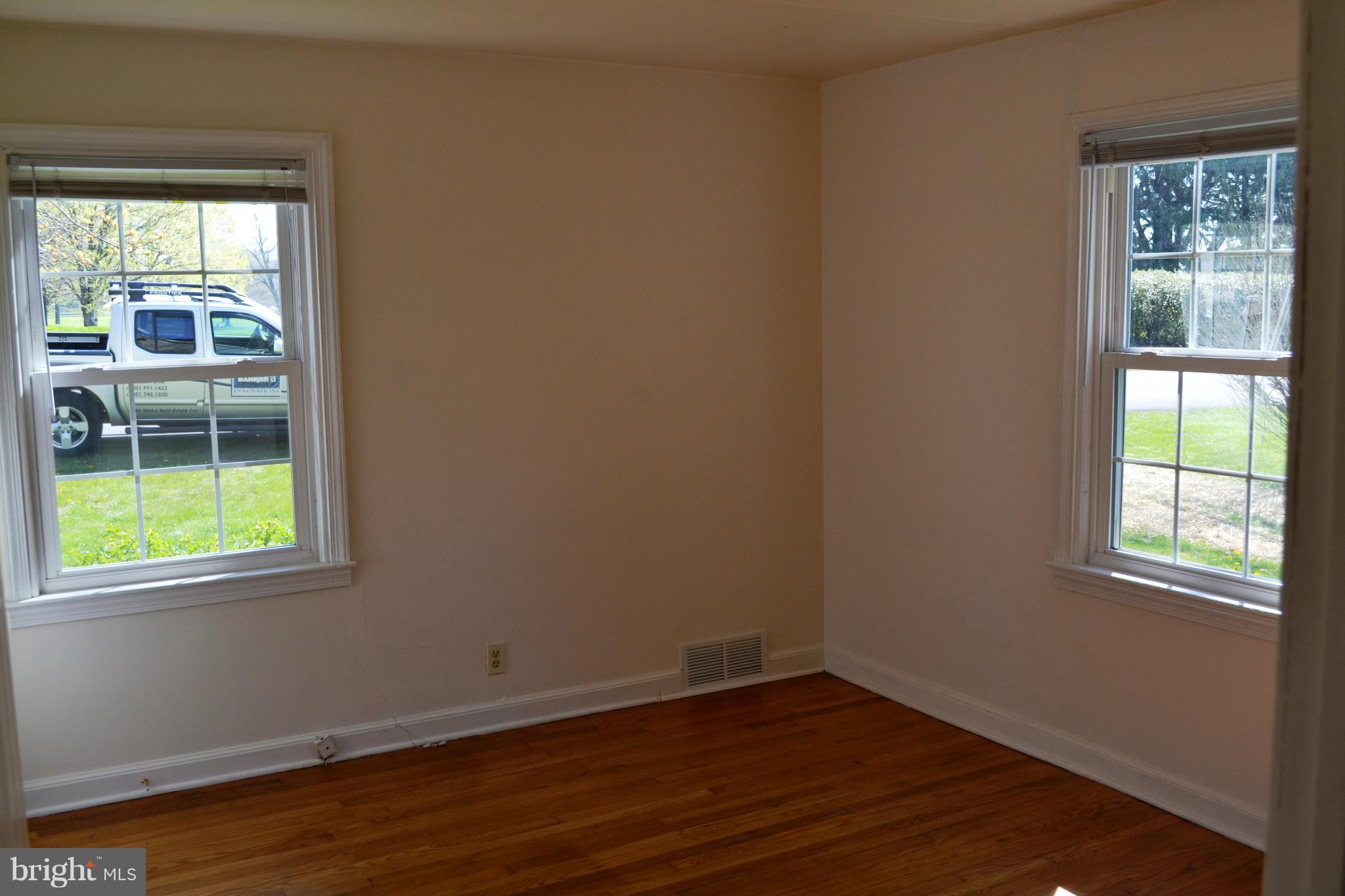 18711 Preston Road Hagerstown, MD 21742 - Photo 9 of 23 Bedroom