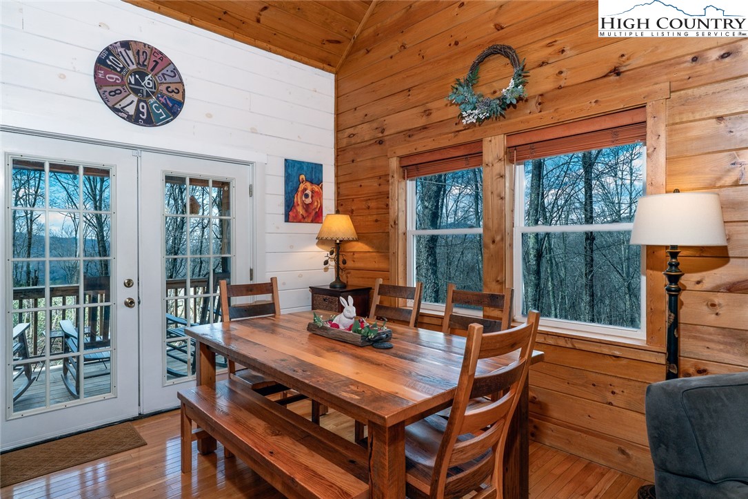 214 Sugar Bear Ridge Lane Banner Elk, NC 28604 - Photo 9 of 46
