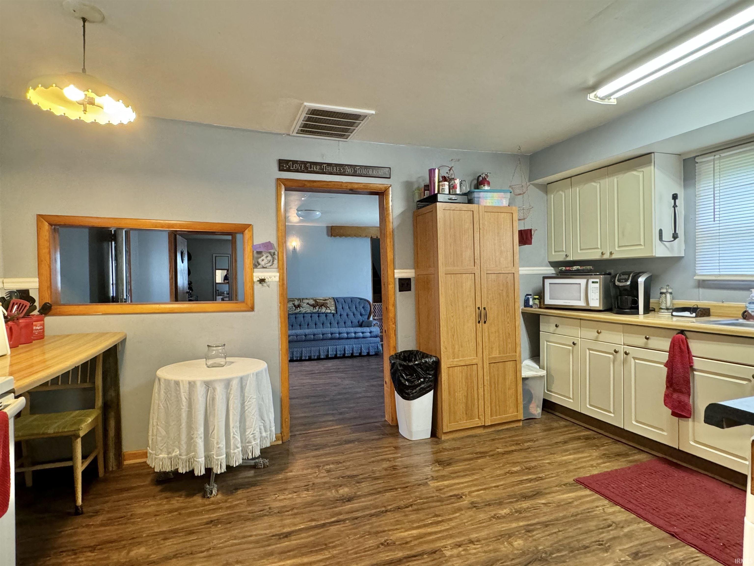 216 West 3rd Street Fairmount, IN 46928 - Photo 11 of 16 Gallery Image 11