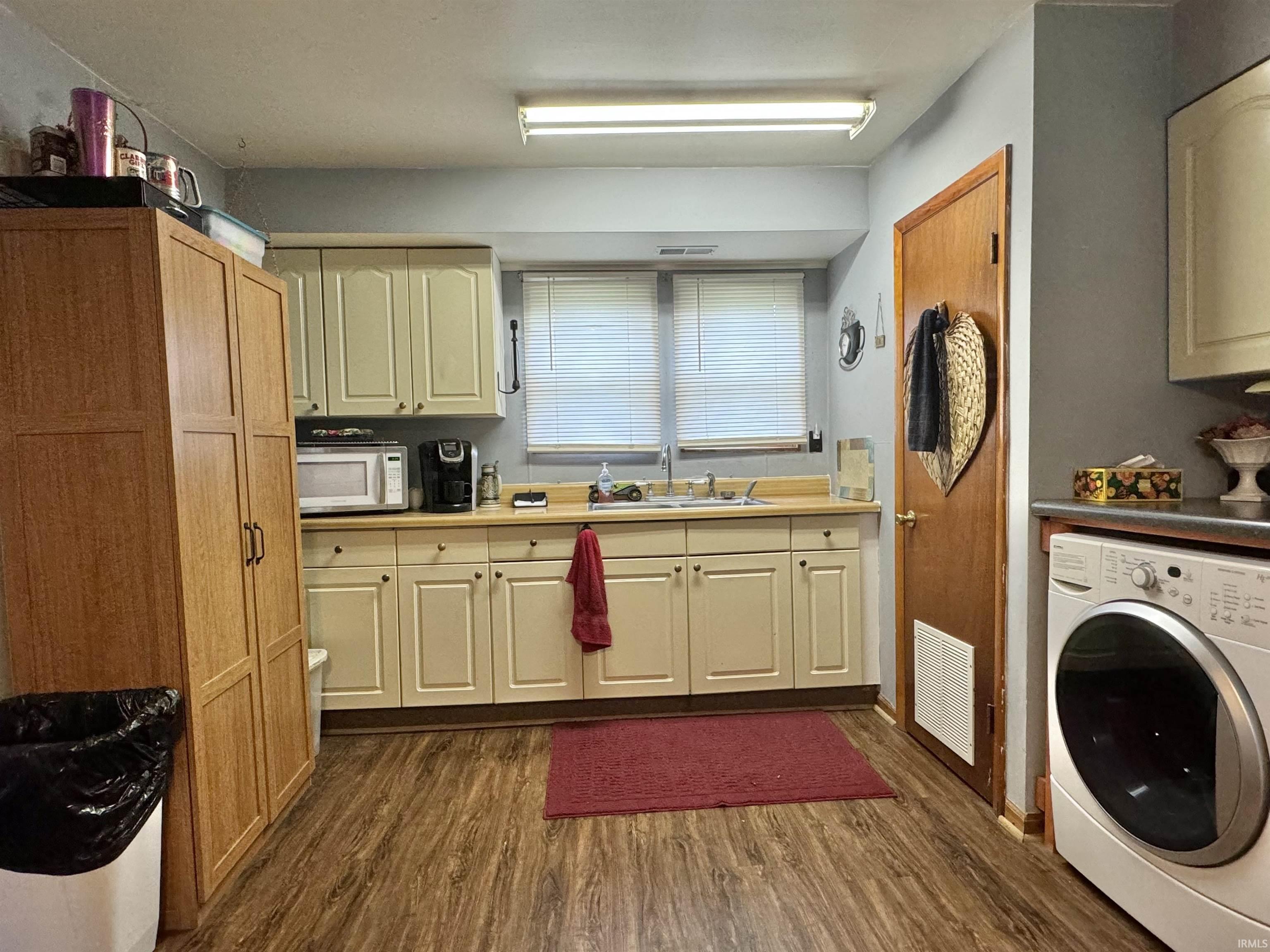 216 West 3rd Street Fairmount, IN 46928 - Photo 12 of 16 Gallery Image 12