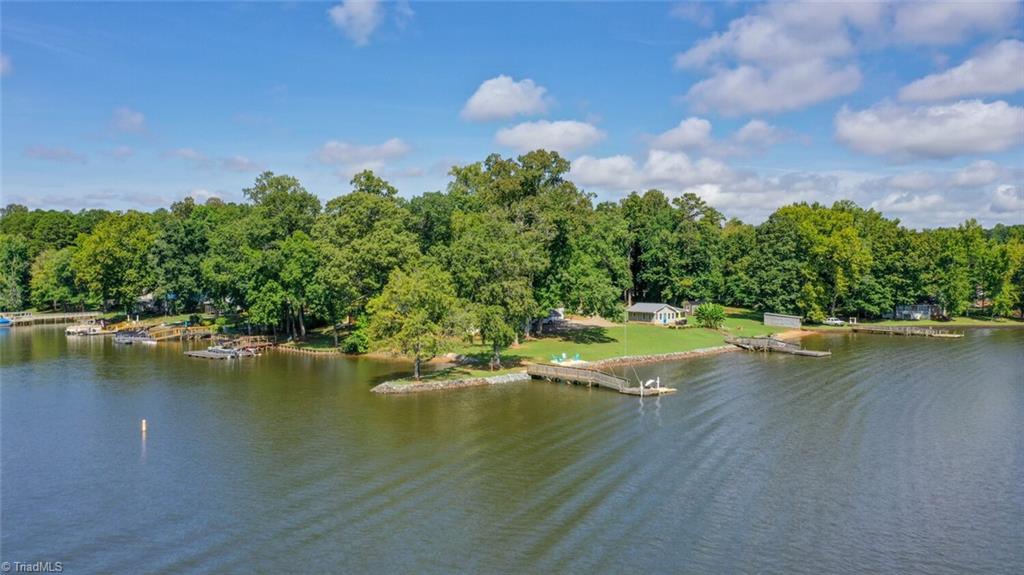 1112 Young Mill Road Lexington, NC 27292 - Photo 8 of 46 Gallery Image 8