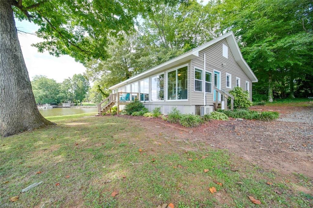 1112 Young Mill Road Lexington, NC 27292 - Photo 9 of 46 Gallery Image 9