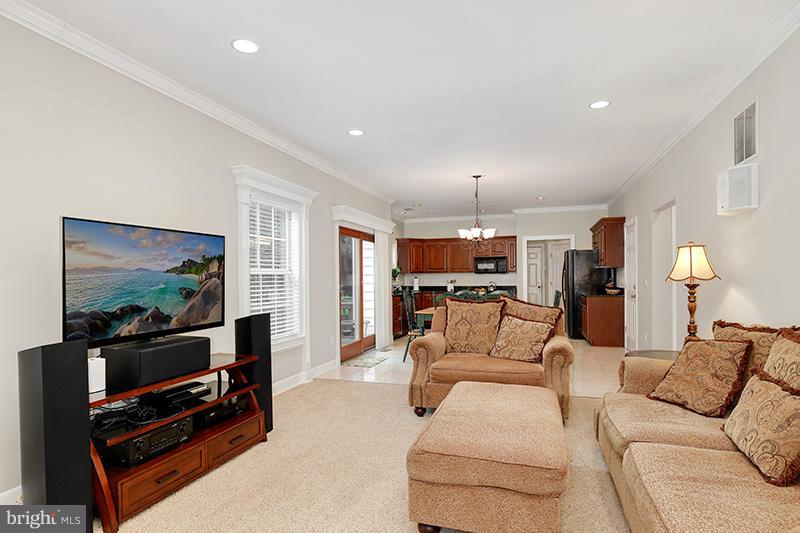 12823 Tournament Drive Reston, VA 20191 - Photo 17 of 30 Living Room