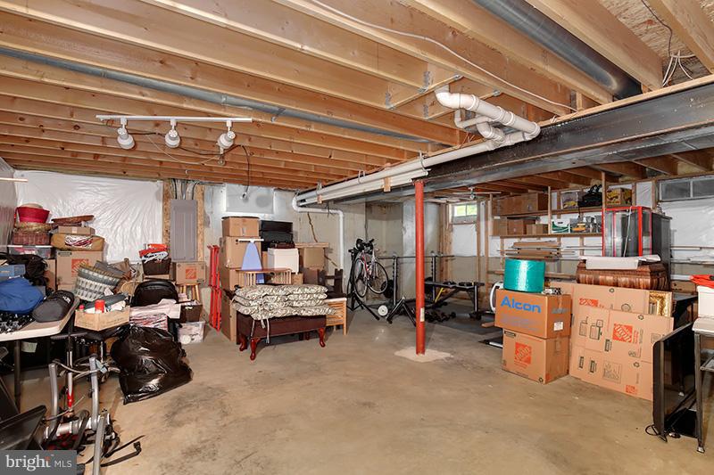 12823 Tournament Drive Reston, VA 20191 - Photo 18 of 30 Basement
