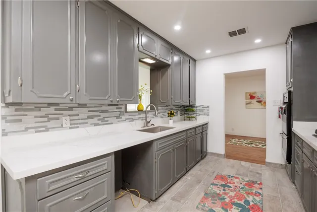 $225,000 | 615 East Henderson Street, Bishop, TX 78343