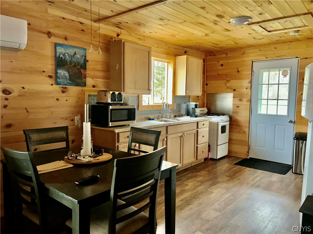 4010 County Rte 6 Oswegatchie, NY 13669 - Photo 2 of 16