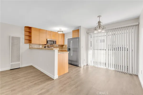 $346,000 | 18530 Hatteras Street, Unit 226, Tarzana, CA 91356