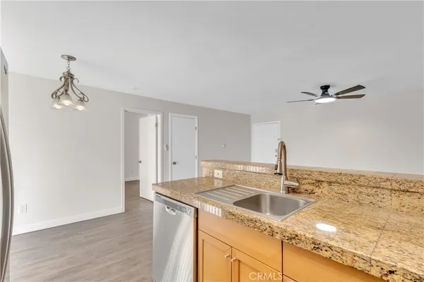 $346,000 | 18530 Hatteras Street, Unit 226, Tarzana, CA 91356