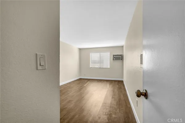 $346,000 | 18530 Hatteras Street, Unit 226, Tarzana, CA 91356