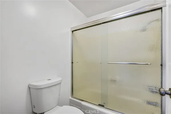 $346,000 | 18530 Hatteras Street, Unit 226, Tarzana, CA 91356