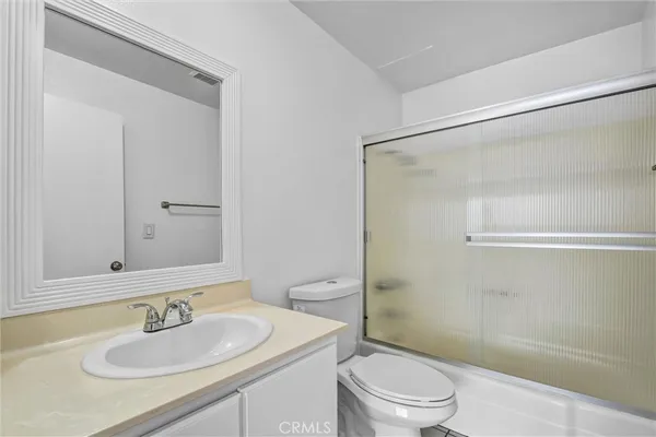 $346,000 | 18530 Hatteras Street, Unit 226, Tarzana, CA 91356