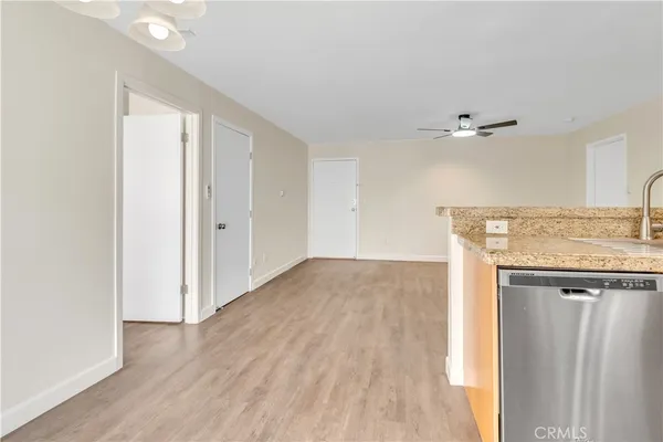 $346,000 | 18530 Hatteras Street, Unit 226, Tarzana, CA 91356