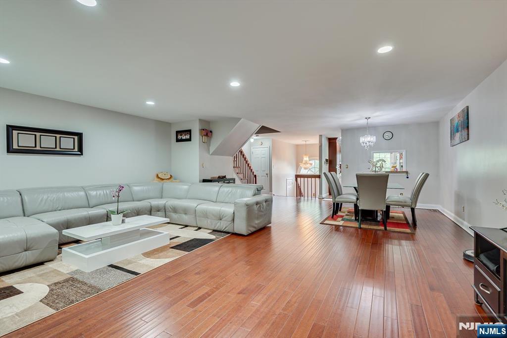 4506 Stonehedge Road, Unit 4506 Edison, NJ 08820 - Photo 20 of 48