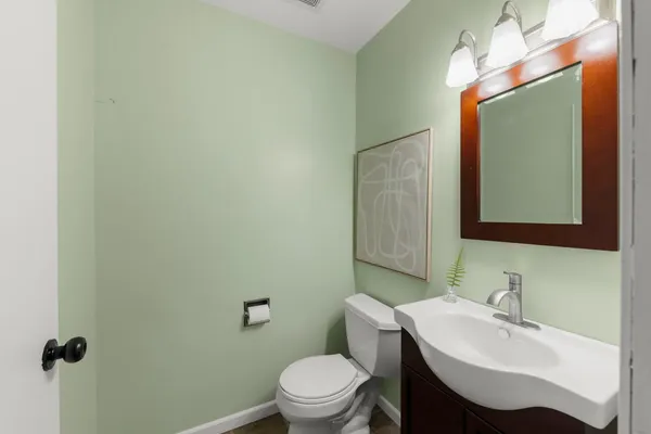 $411,000 | 1042 Churchill Drive, Bolingbrook, IL 60440