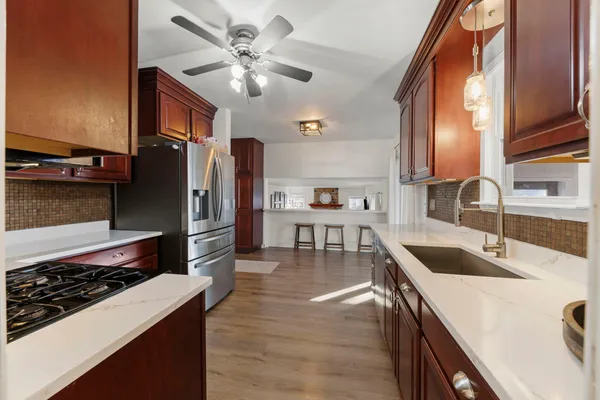 $411,000 | 1042 Churchill Drive, Bolingbrook, IL 60440