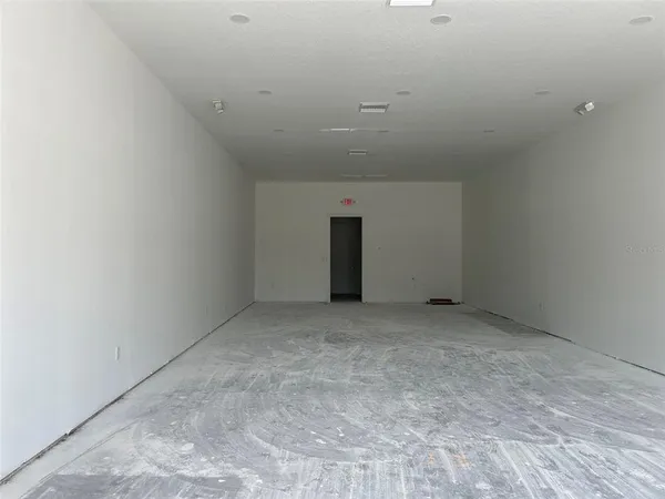 an empty room with an empty space