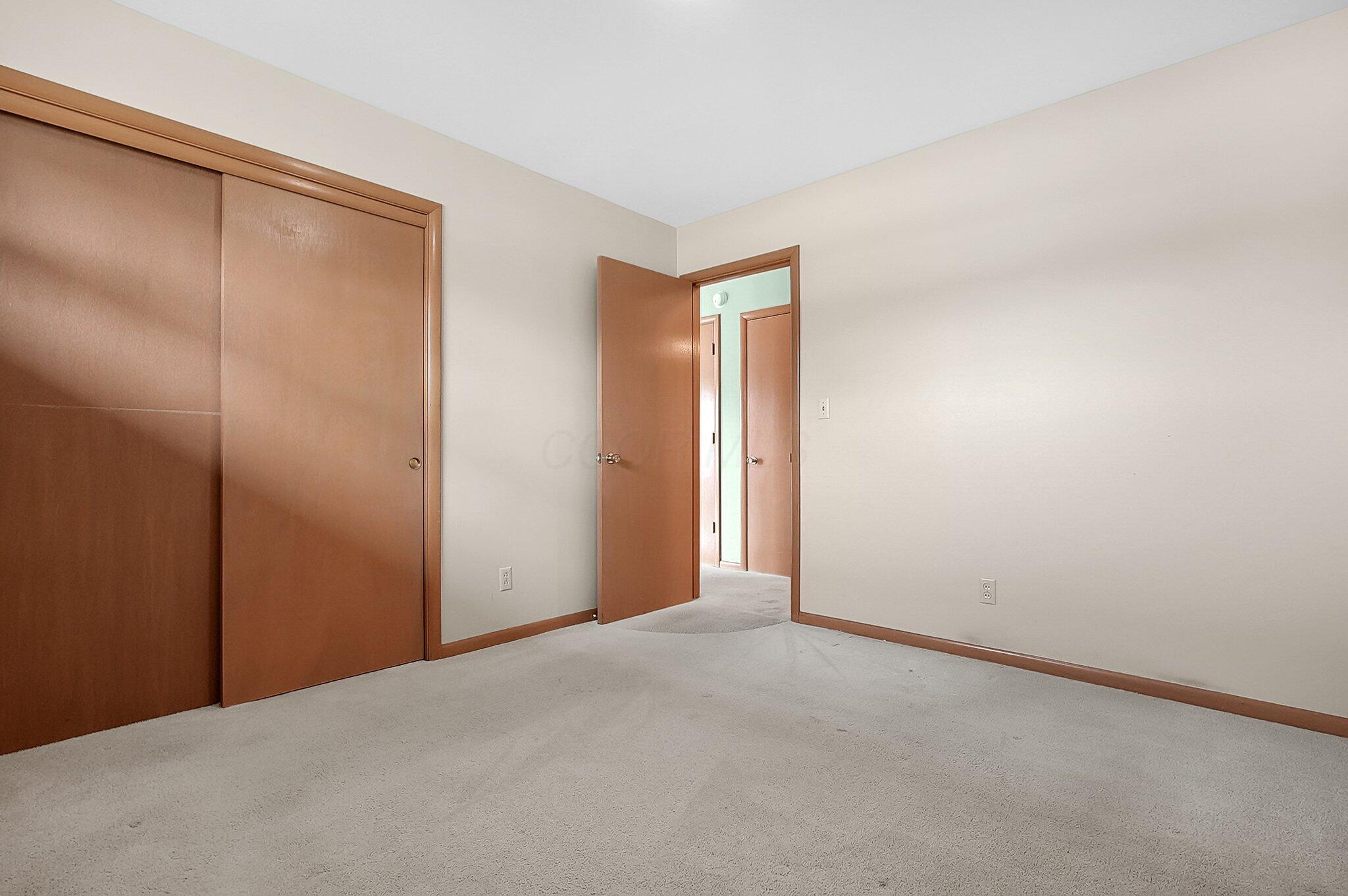 4392 Kendale Road Columbus, OH 43220 - Photo 24 of 40 22-web-or-mls-4392-kendale-rd