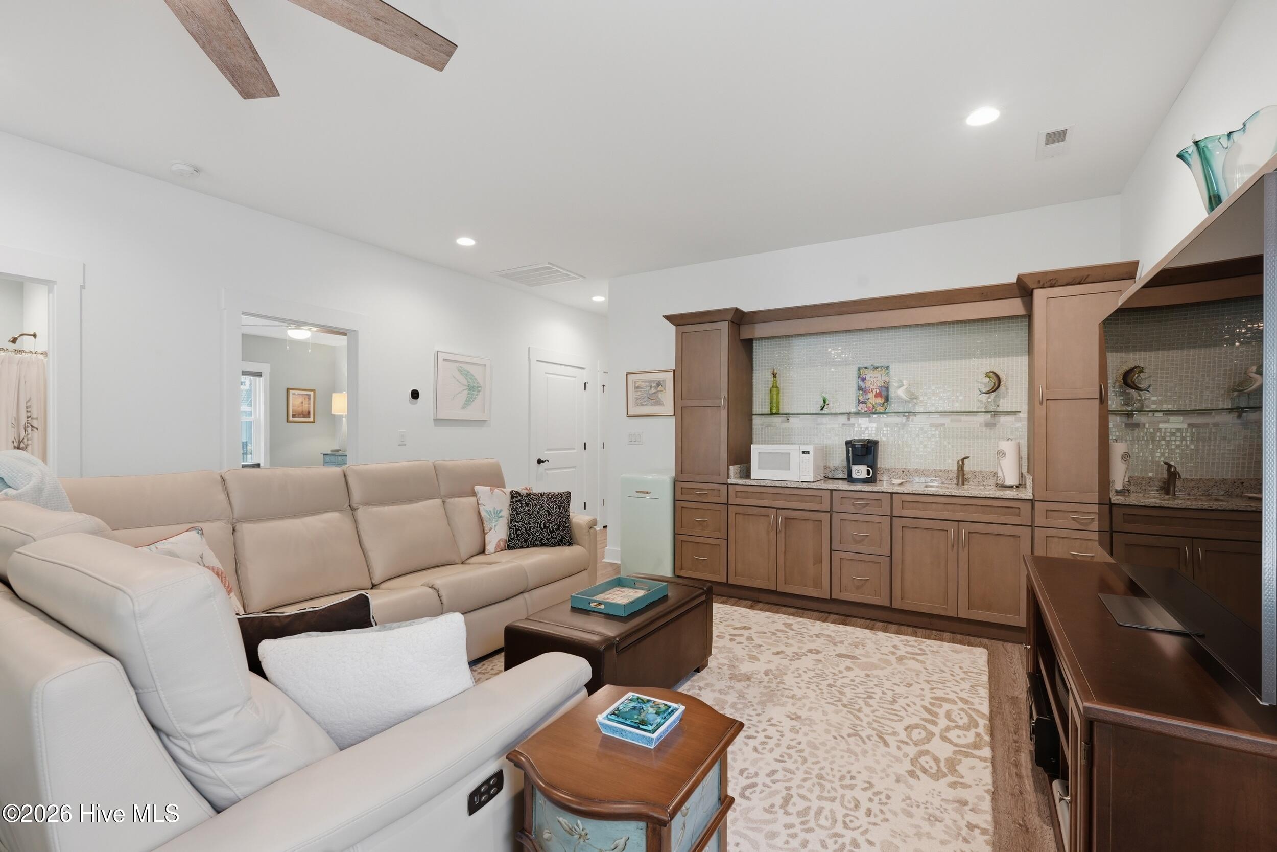 131 Everett Park Trail Holly Ridge, NC 28445 - Photo 61 of 111 61_family room