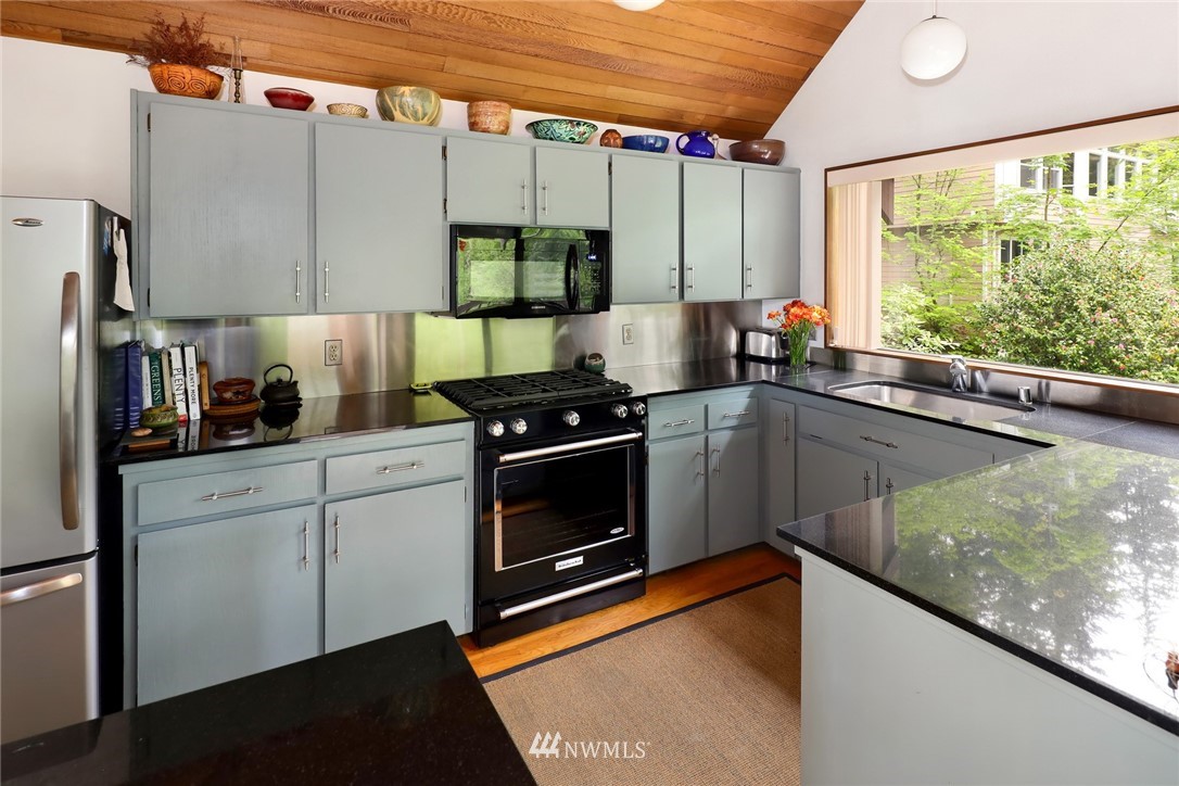 525 Whitecap Road Bellingham, WA 98229 - Photo 11 of 25