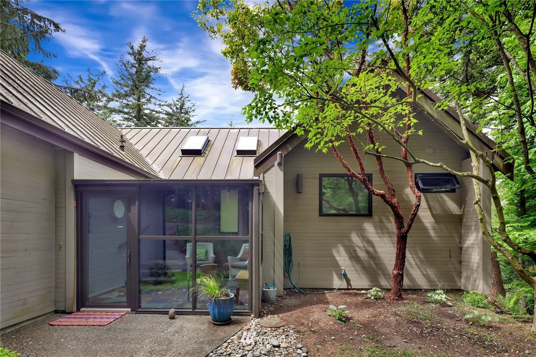 525 Whitecap Road Bellingham, WA 98229 - Photo 3 of 25