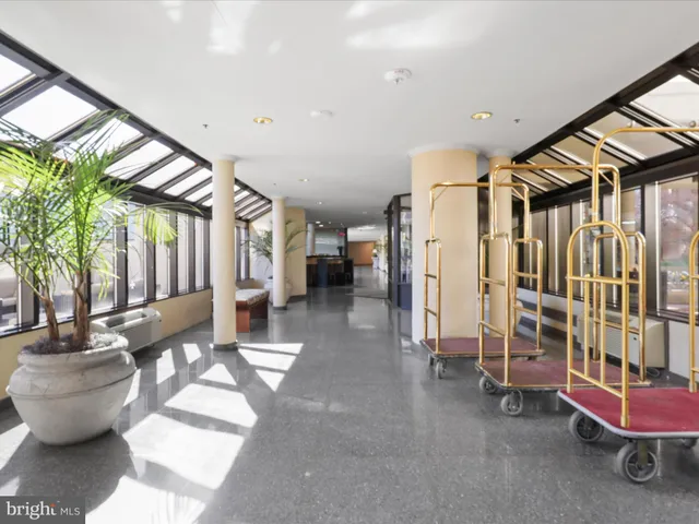 $499,000 | 1600 North Oak Street, Unit 524, Arlington, VA 22209