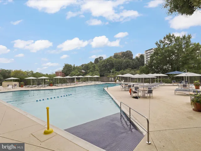 $499,000 | 1600 North Oak Street, Unit 524, Arlington, VA 22209