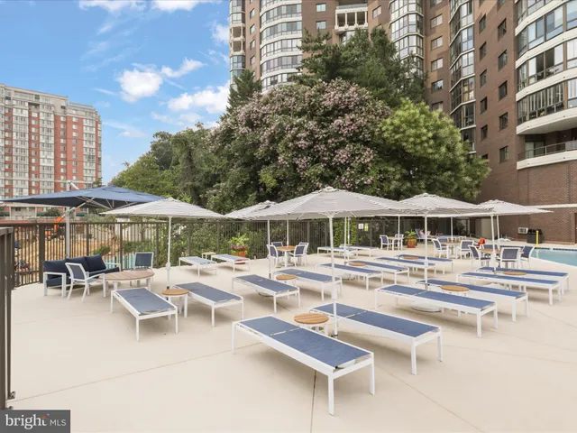 $499,000 | 1600 North Oak Street, Unit 524, Arlington, VA 22209