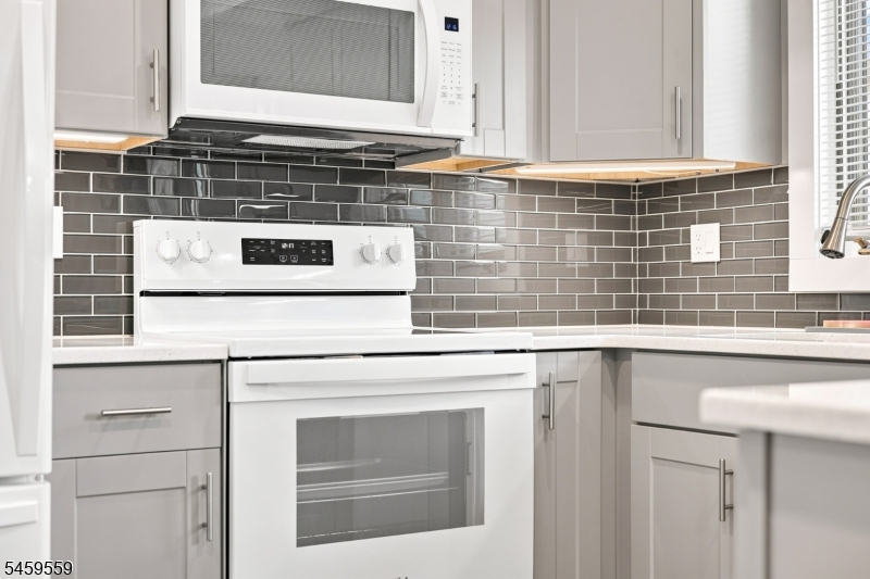 54 Cheyenne Road Lafayette, NJ 07848 - Photo 10 of 33 Gallery Image 10