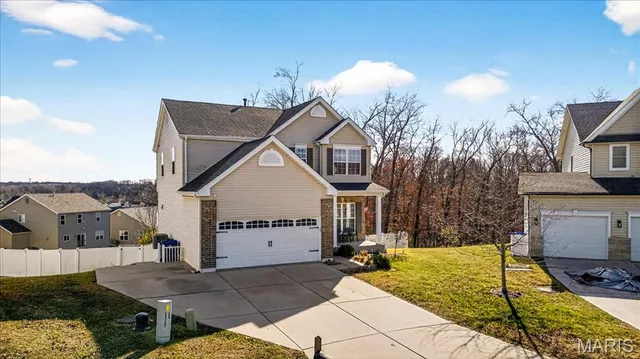 $420,000 | 916 Mountain Brook Court, O'Fallon, MO 63366