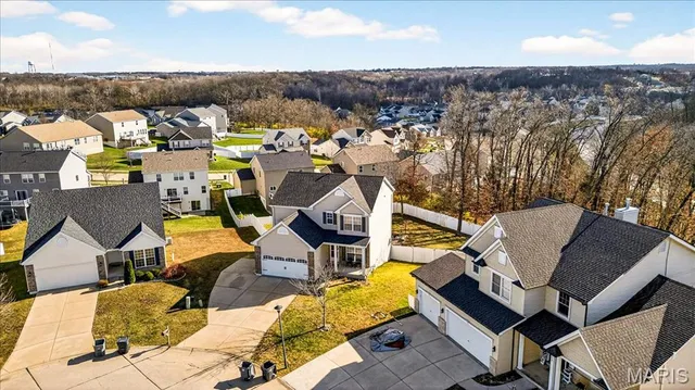 $420,000 | 916 Mountain Brook Court, O'Fallon, MO 63366