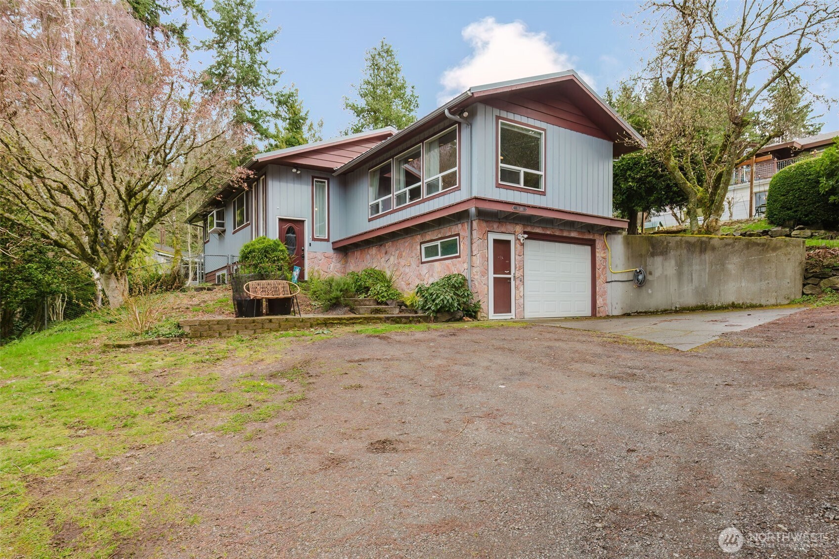 1820 Northeast Rustic Lane Bremerton, WA 98310 - Photo 1 of 34 Gallery Image 1