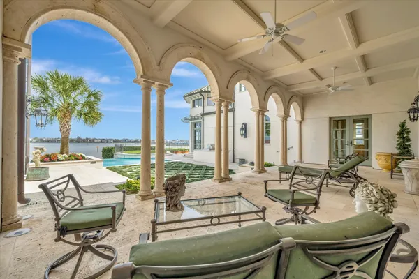$5,900,000 | 14 Waterford Lane, League City, TX 77565