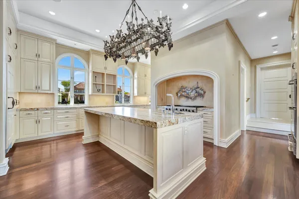 $5,900,000 | 14 Waterford Lane, League City, TX 77565