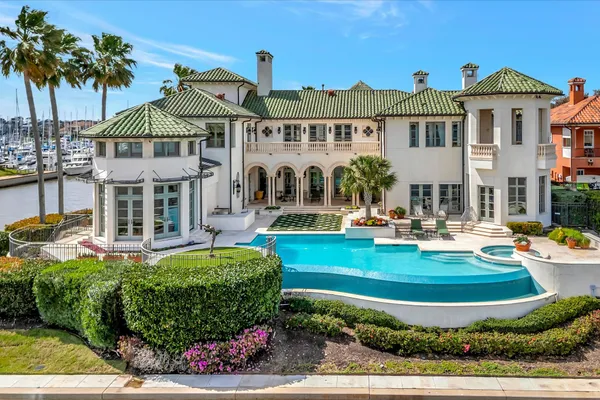 $5,900,000 | 14 Waterford Lane, League City, TX 77565