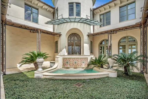 $5,900,000 | 14 Waterford Lane, League City, TX 77565